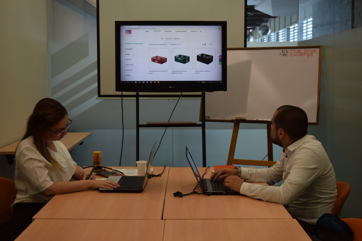 camaraaburrasur's tweet photo. #CámaraInforma 📢| Avanzamos en el programa #Exportas con las #Pymes del #AburráSur que durante este año 2019 adelantan el proceso para llegar con sus productos y servicios a nuevos mercados internacionales 📈  gracias a la alianza estratégica con @HollandHouseCol 🙌 https://t.co/rZdL4WNdEz