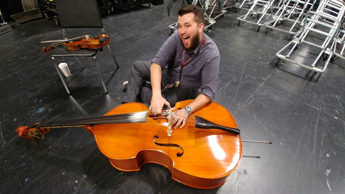 GreeceStrings's tweet photo. Flexibility is the name of the game! Emergency Bass repair! @GreeceMusic @GOlympiaMusic @GCSDsuper @Kcolic1 https://t.co/UiUyNSTL05