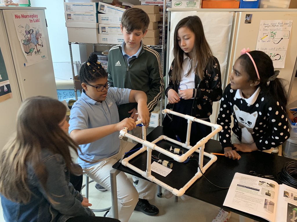 PegKeiner's tweet photo. Trial, error, and teamwork- This 5th grade team is deciding placement of their thrusters and where they should drill holes to attach them to their ROV. #steam @5thgradeGEMS @G5GemsChi #stem @GWAcademyChi #rov https://t.co/XjaevVaZsB