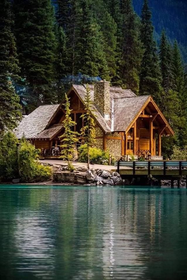 RedneckHQ's tweet photo. When do I move in? https://t.co/91WrsJ0VTE