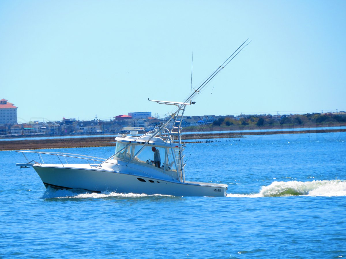 Dmanextreme's tweet photo. Another bright, beautiful day to be out fishing! https://t.co/7y8Is6EWxs