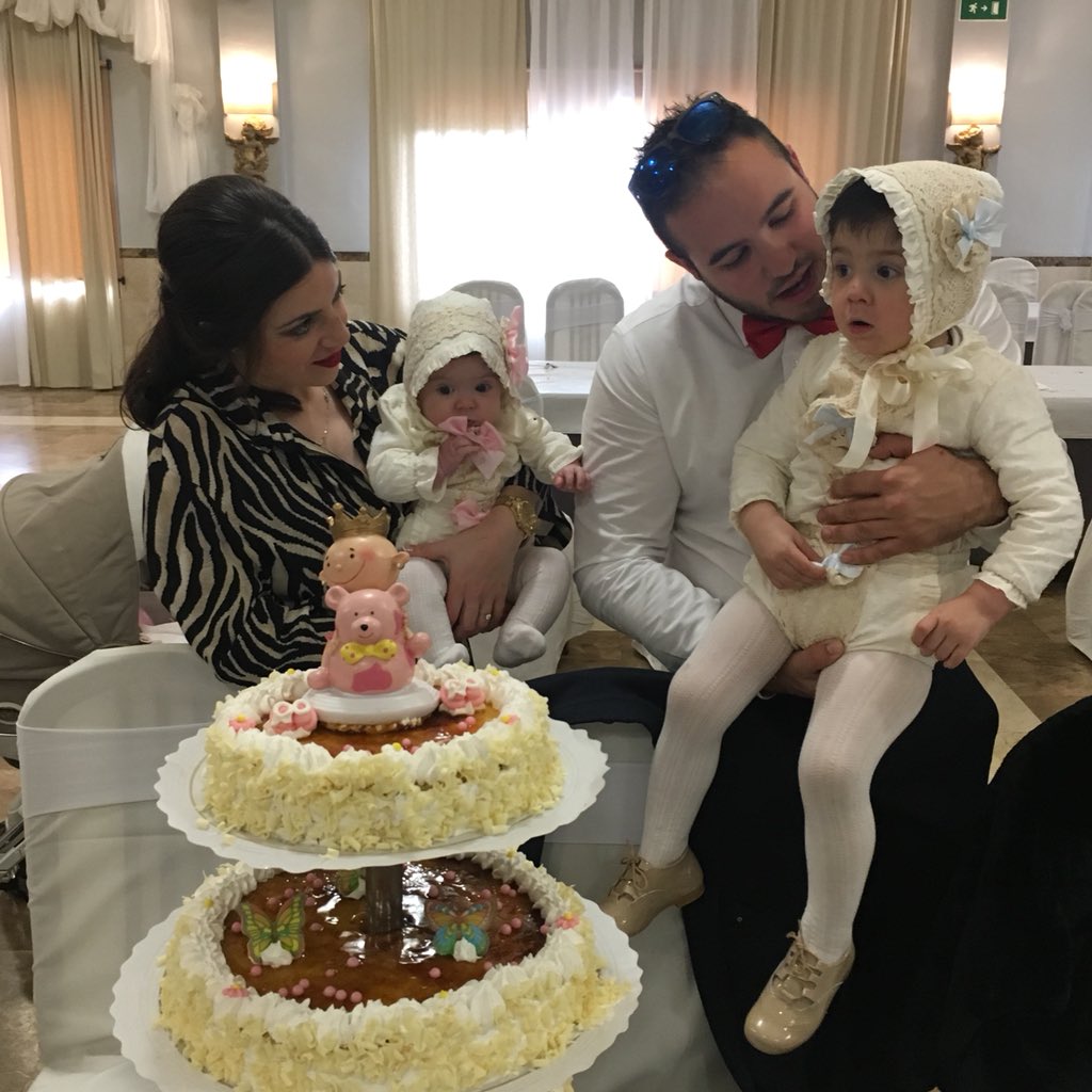 Jennifer_Ro_Lo's tweet photo. 2 días en familia son suficientes para volver con las pilas cargadas. Un finde espectacular y ya con ganas de volver a veros....#BautizoCayetana #feliz #nadamasquepedir https://t.co/0gIAJssF4t