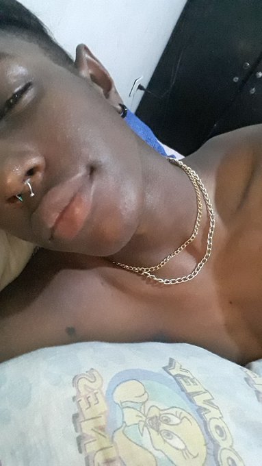 Hot a lot lol haha 🤤 https://t.co/GJvUfJIsOC