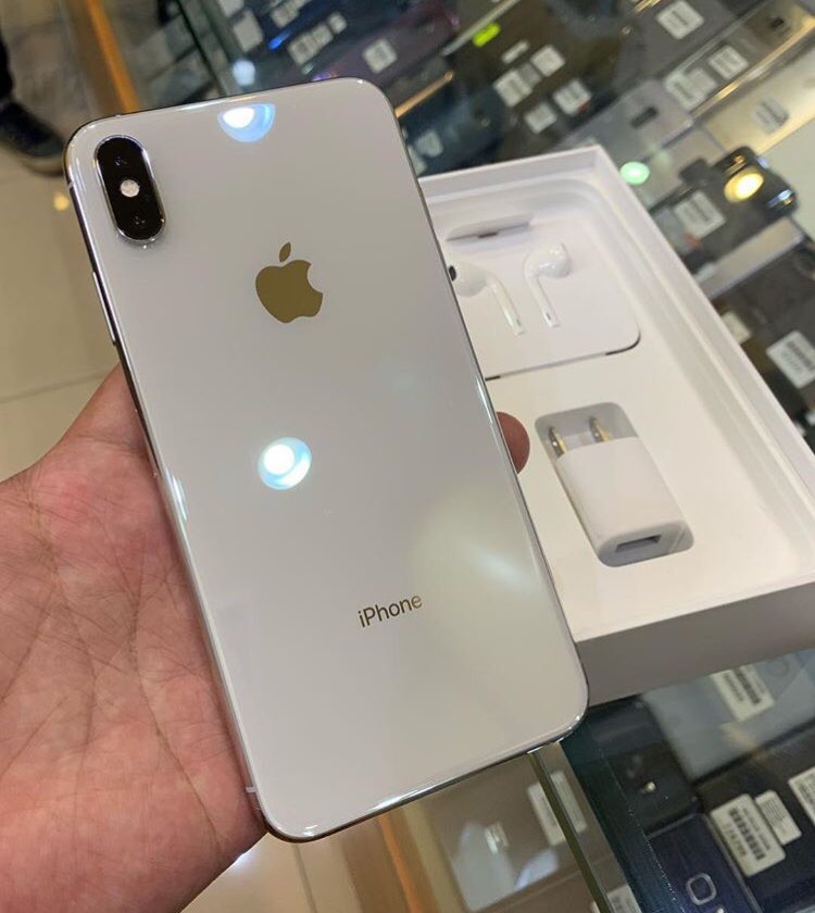 realschoolboyjr's tweet photo. Brand new Apple iPhone xsmax 256gb silver-395k
Upgrade your smartphone today @realschoolboyjr buy or swap.
Call/WhatsApp: 08063444277
Pay on delivery available in Lagos
Pay before delivery outside Lagos
#schoolboy_jr #gadgetsplug #applestore #phoneplug
#tundeednut #bbnaija https://t.co/VgTHhByWCp