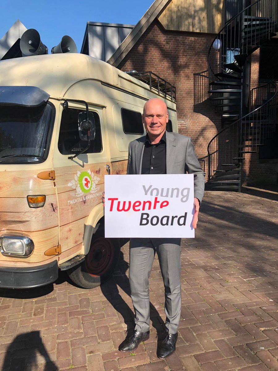 Lid Twente Board, trekker Platform Ondernemend Twente en algemeen directeur van Ter Steege <a href="/hanstersteege/">Hans ter Steege</a> gaat vol voor De Young Twente Board <a href="/TwenteYoung/">YoungTwenteBoard</a>. ‘Zonder (jong) talent hebben we niks aan alle potentie die aanwezig is in Twente.’ Check de vacature twenteboard.nl/gezocht-leden-…