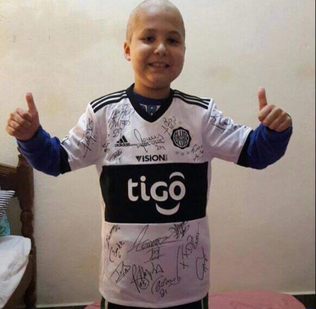 julianruiz_py's tweet photo. Por favor Rt! ayudemos a Matias Fernández! https://t.co/bOLNf348Ta
