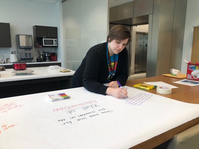 NCHforDocs's tweet photo. Celebrating #LabWeek in the @nationwidekids Institute of Genomic Medicine with a wall of appreciation. 
Directors, managers and supervisors of lab staff signed to remind staff across the IGM how their work is valued by all! 
#genomics #LifeatNCH #WeareNCH @NCHCareers https://t.co/PRmY2zK1v2