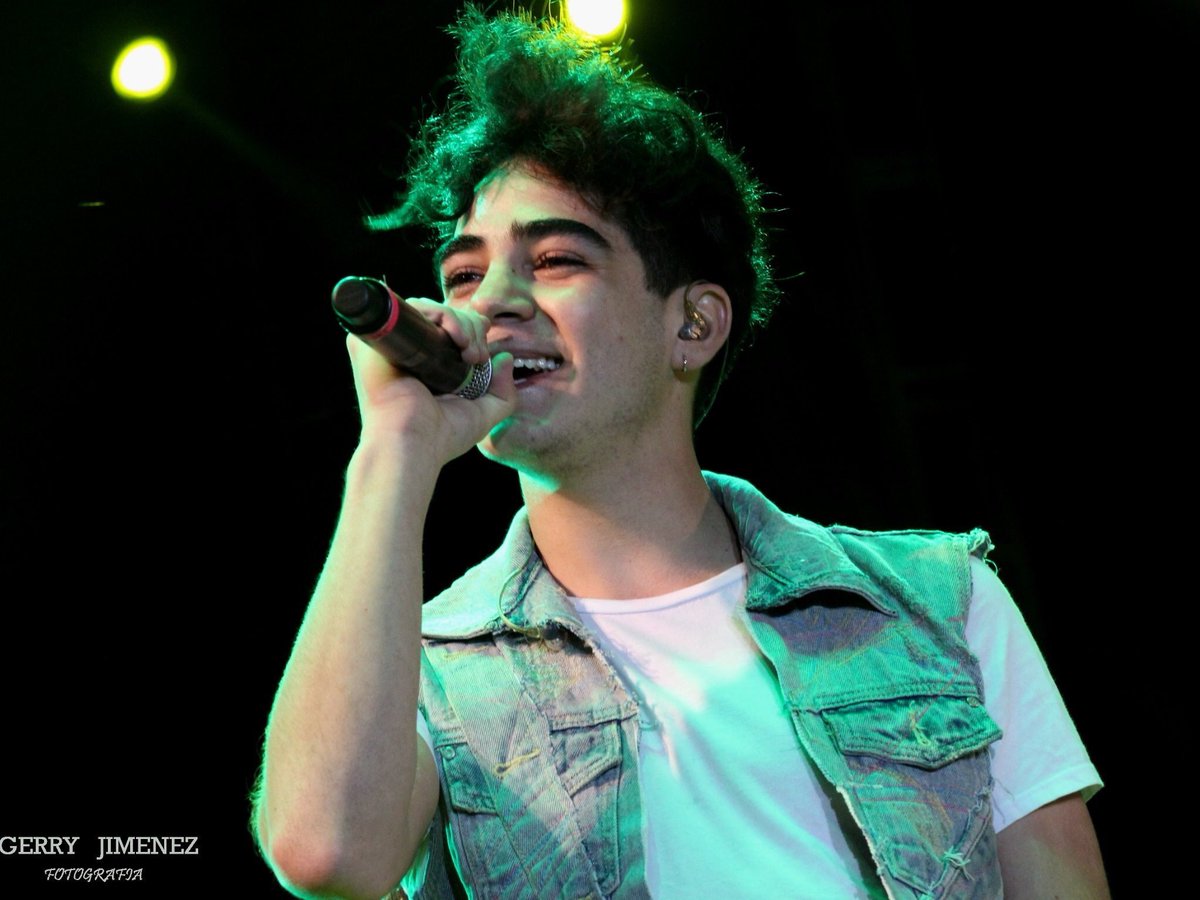 XimeJmss's tweet photo. In love with your smile ❤️ @JosDice #StillWithJos https://t.co/2g0798nshf