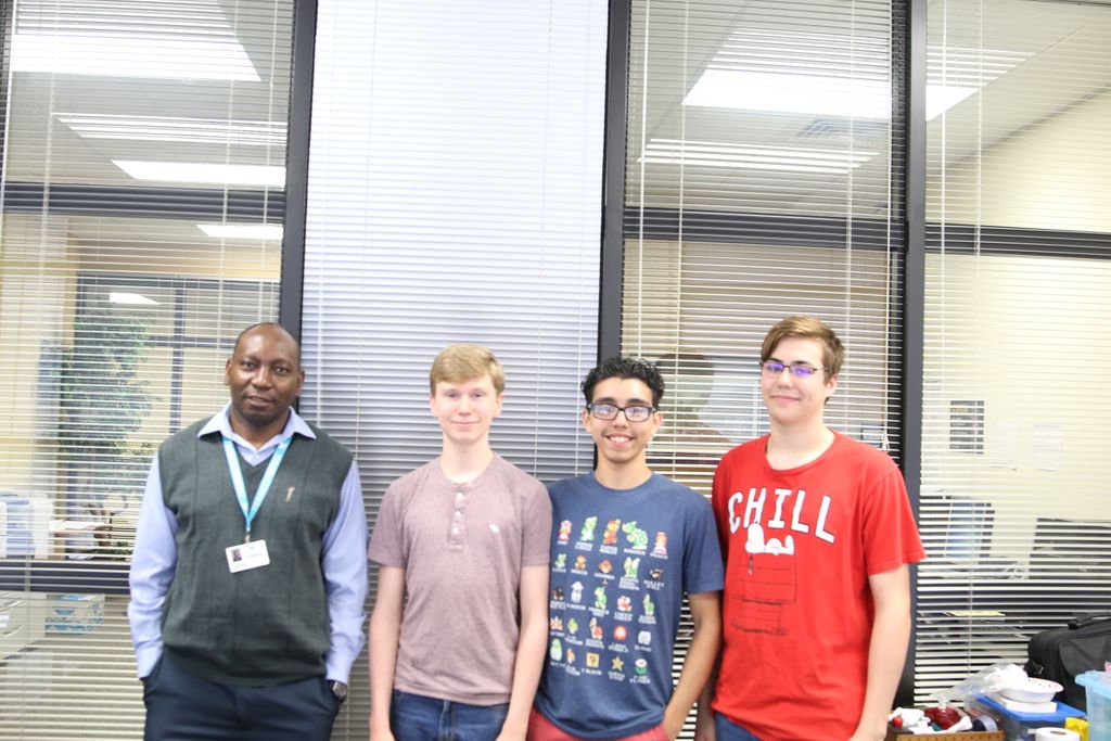 voiceofklein's tweet photo. The Klein Oak " Genes in Space" team led by science specialist Albert Kisangi is hard at work creating an experiment to study the effects microgravity has on DNA. For more information go to https://t.co/So5Y9IJE7V or stay tuned to the next episode of KOTV! #promise2purpose https://t.co/qDXdG8Opn6