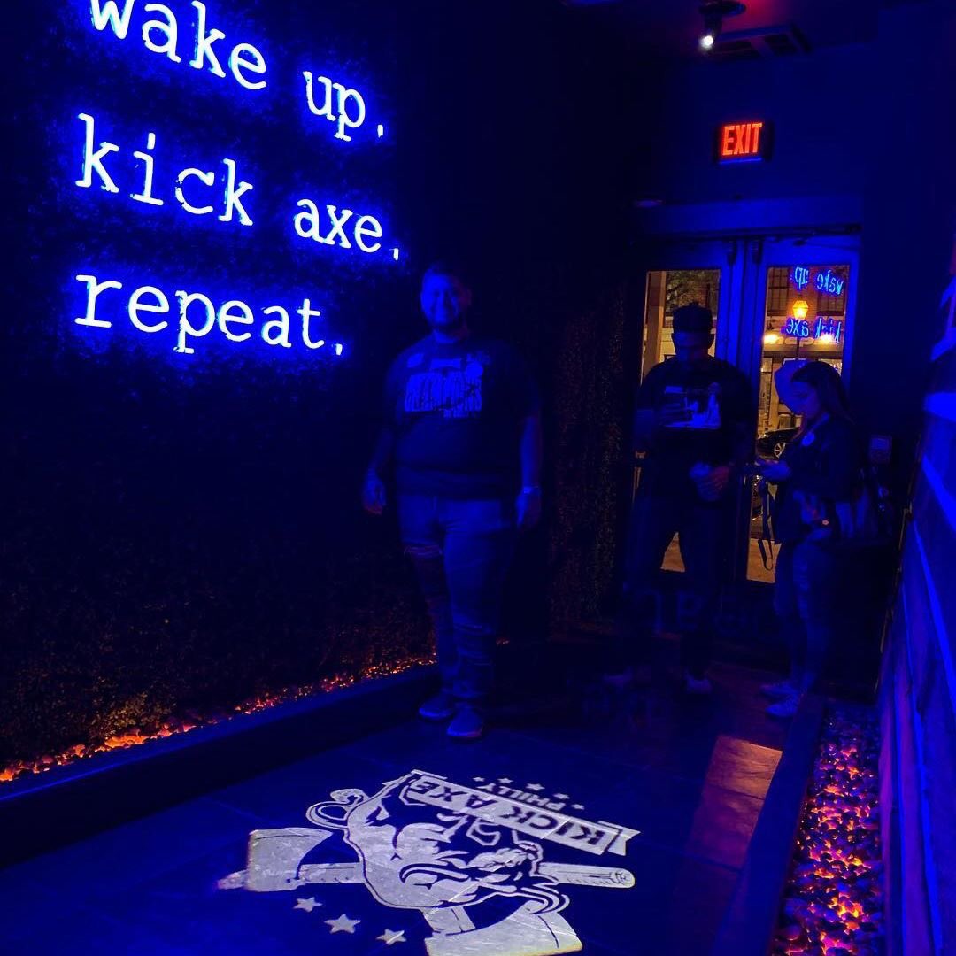 KickaxeThrowing's tweet photo. No other way to live 💪 Get your axe in here!
#kickaxethrowing #axethrowing #axethrowingphilly #kickaxephilly #kickaxe #thingstodoinphilly #phillylife #philly #PHI #kickinaxeandtakingnames https://t.co/oEkM7tEkmh