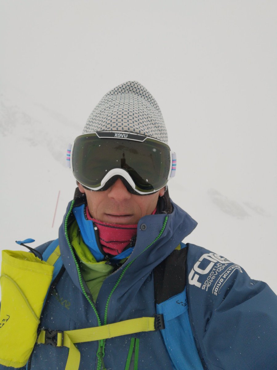 Denis_Redolfi's tweet photo. Grato alla natura che ci segnala quando la montagna vuole essere lasciata libera e tranquilla..
Il nostro tour di scialpinismo sulle #alpi dell'#oberland finisce qui..
Care cime torneremo ha farvi visita.. https://t.co/L0HHJQktyf