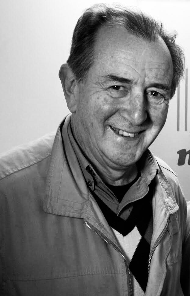 CulturaNacionAR's tweet photo. Despedimos al actor argentino Lorenzo Quinteros que falleció hoy a los 73 años. Con una extensa trayectoria, participó en varias obras teatrales como El amante, Sacco y Vanzetti y Saverio el cruel y en cine en la recordada película Hombre mirando al sudeste. (1945-2019). https://t.co/OInSmKJirL