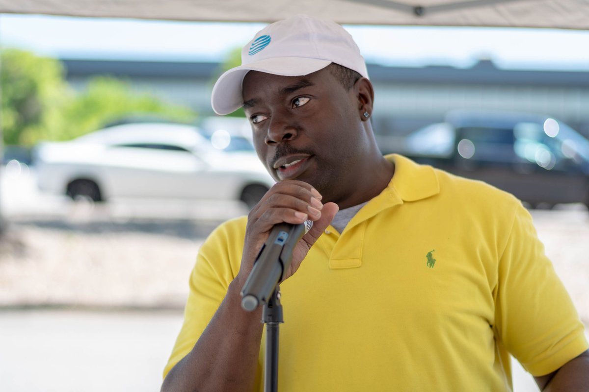 qcjoyriders's tweet photo. ⭐️🎤🔊 DJ WhoaNa 🔊🎤⭐️ a.k.a. Keenun Mack delivers again! He is the life of the party! Thank you for bringing that hype and energy!

@mrscorporate @LaKeshiaShine @TonySmith4Sales #TuggleNation #RichinghamDelivers #ItsAJoy2Shine https://t.co/jdiCmIXcJU