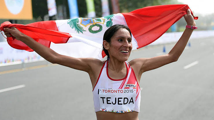marcaPERU's tweet photo. ¡Orgullo Peruano! 👏🇵🇪
Nuestra excepcional Gladys Tejeda consiguió un nuevo triunfo en la decimoprimera edición de la carrera 15K Festival Fundación Cuenca. ¡Gracias, Gladys, por esta nueva alegría! 
#MarcaPerú #OrgulloPeruano #TalentoPeruano https://t.co/BezkOkLWgE