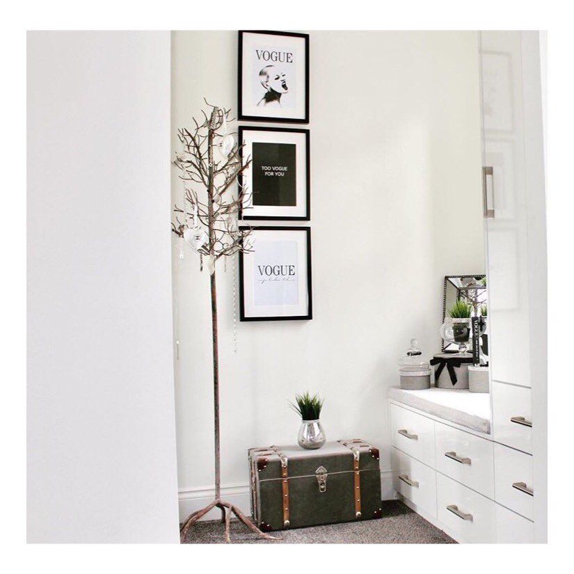Chelsea_Prints's tweet photo. Dressing room perfection 💕 https://t.co/lue7FDpNJ3 https://t.co/LDEahlMBEw