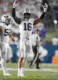 Ourlads_Shonka's tweet photo. #3rddaypick #SioneTakitaki IB #BYU Qks & instincts reacting vs the run. Plays with a high motor & shows range in pursuit, getting to the perimeter. Plays fast. Aggressive inline attacking blocks. Qk feet getting into his pass drops. Solid tackling with explosiveness @Shrine_Game https://t.co/Spc0BANtyo