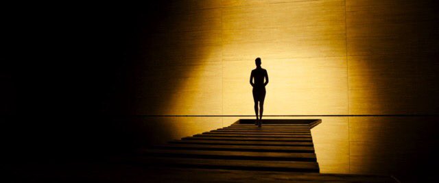 Lost In Film Silhouettes In Blade Runner 49 17 Denis Villeneuve Cinematography Roger Deakins Lost In Film Silhouettes In Blade Runner 49 17 Denis Villeneuve Cinematography Roger Deakins