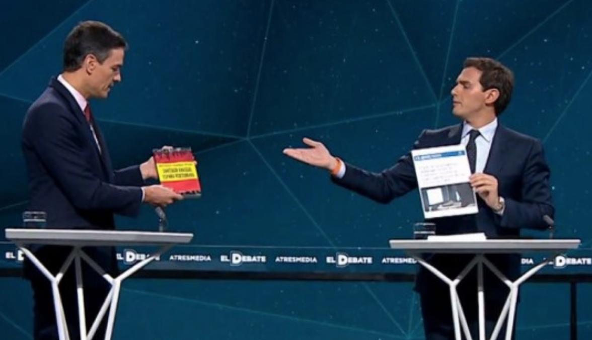 gsemprunmdg's tweet photo. ¿ Alguien controla los tiempos en el #ElDebateDecisivo?  Solo hablan los #Pantuflos

#FelizMiércoles
#DebateAtresmedia
Willy Toledo 👍👍👍
#DebateAtresmedia
#Portada #Portadas #EnPortada https://t.co/WHbCtBsvn3