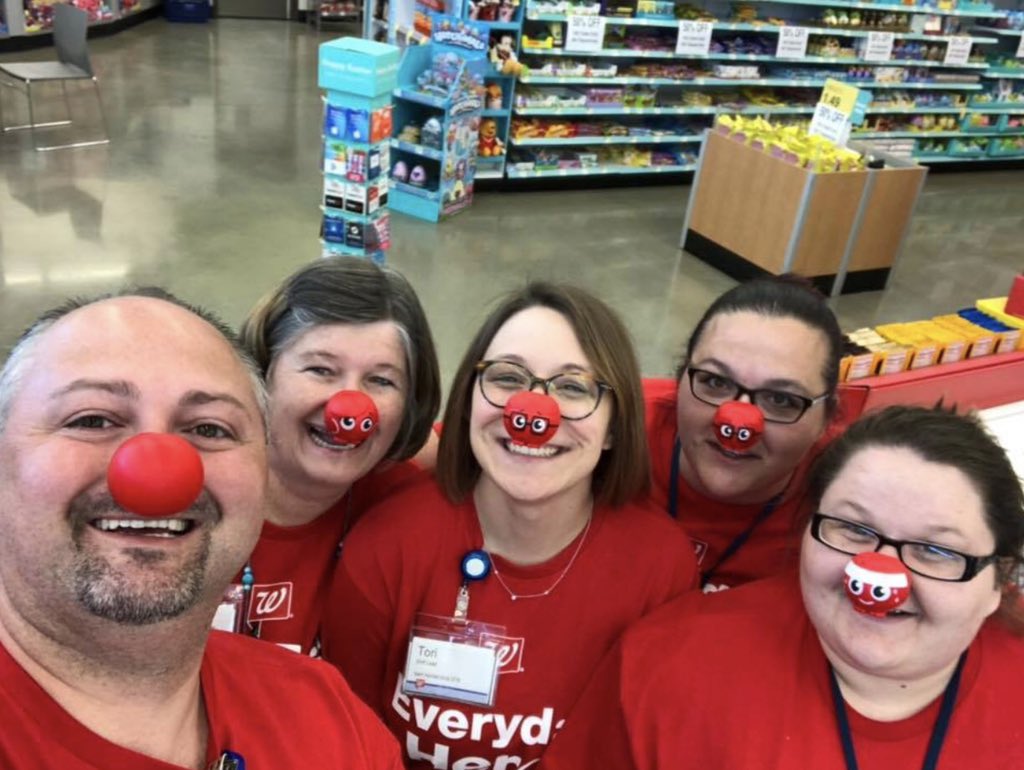 13815Walgreens's tweet photo. Store 13185 showing there red noses off ! https://t.co/9kMo6aoZfb