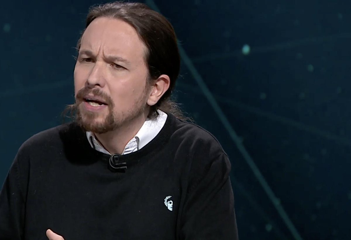 HuffPostPolitic's tweet photo. A Rivera no hay quien le pare hoy tampoco y no deja hablar a los demás ni escuchar a los espectadores. Iglesias le llama "maleducado e impertinente" #ElDebateDecisivo
https://t.co/oMjjJbw45C https://t.co/3heZ9WuQto