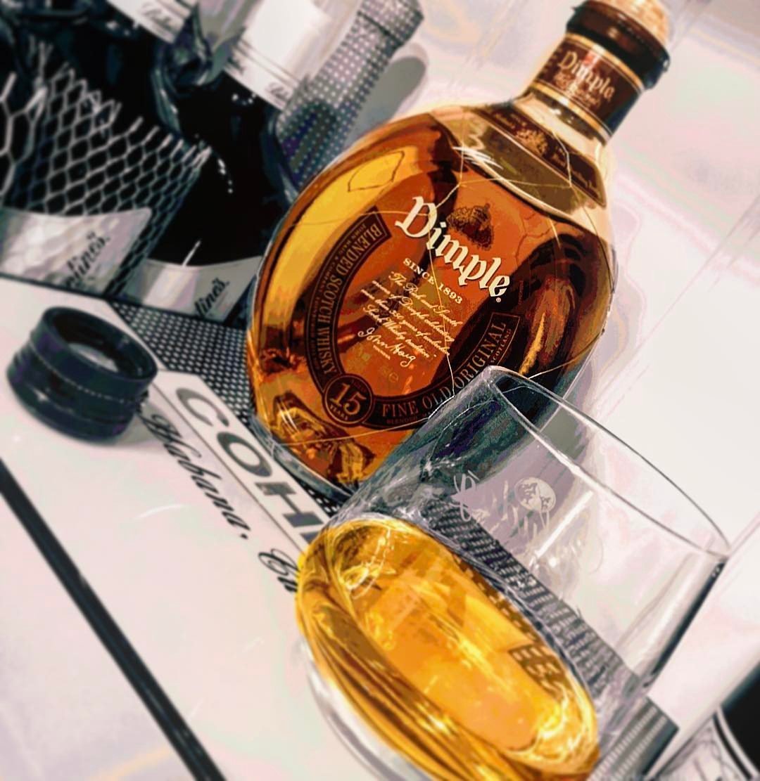 #repost <a href="/b/">b</a>.a.y.k.a.r.a Bugün #dimple açılış günü olsun ozaman.. Slainte! 👍🏼🥃🥃#viski #keyif #tadım #slainte