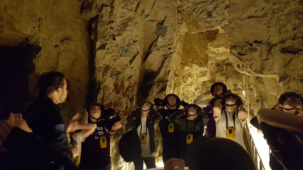 soahistory's tweet photo. Wellington Tunnels to remember all those who fought at the battle of Arras... students were able to walk through the tunnels and discover what life was like for the soldiers living, working and fighting in them @ShireOakAcademy @TimeTravelEdu #WW1 #battlefields https://t.co/y8IhW3Qg2e