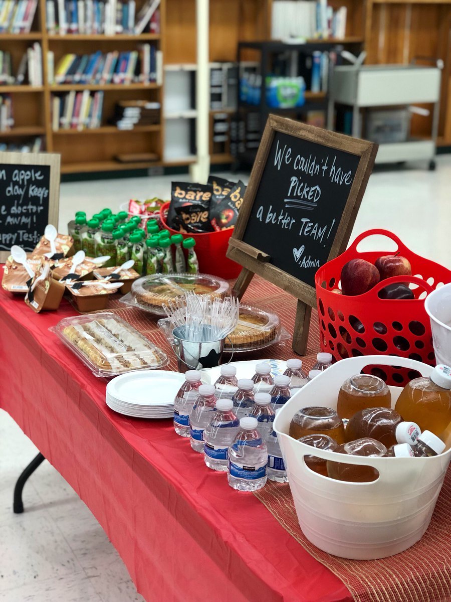 HomesteadMS's tweet photo. “We couldn’t have 🍎PICKED 🍎 a better TEAM” to get through testing season with! #testingtraining #wereadytogetthisB #applesnacks #themesarethebest #anappledaykeepsthedoctoraway @Dr_Contessa @MDCPSSouth @MiamiSup https://t.co/vW0g6tpWc0