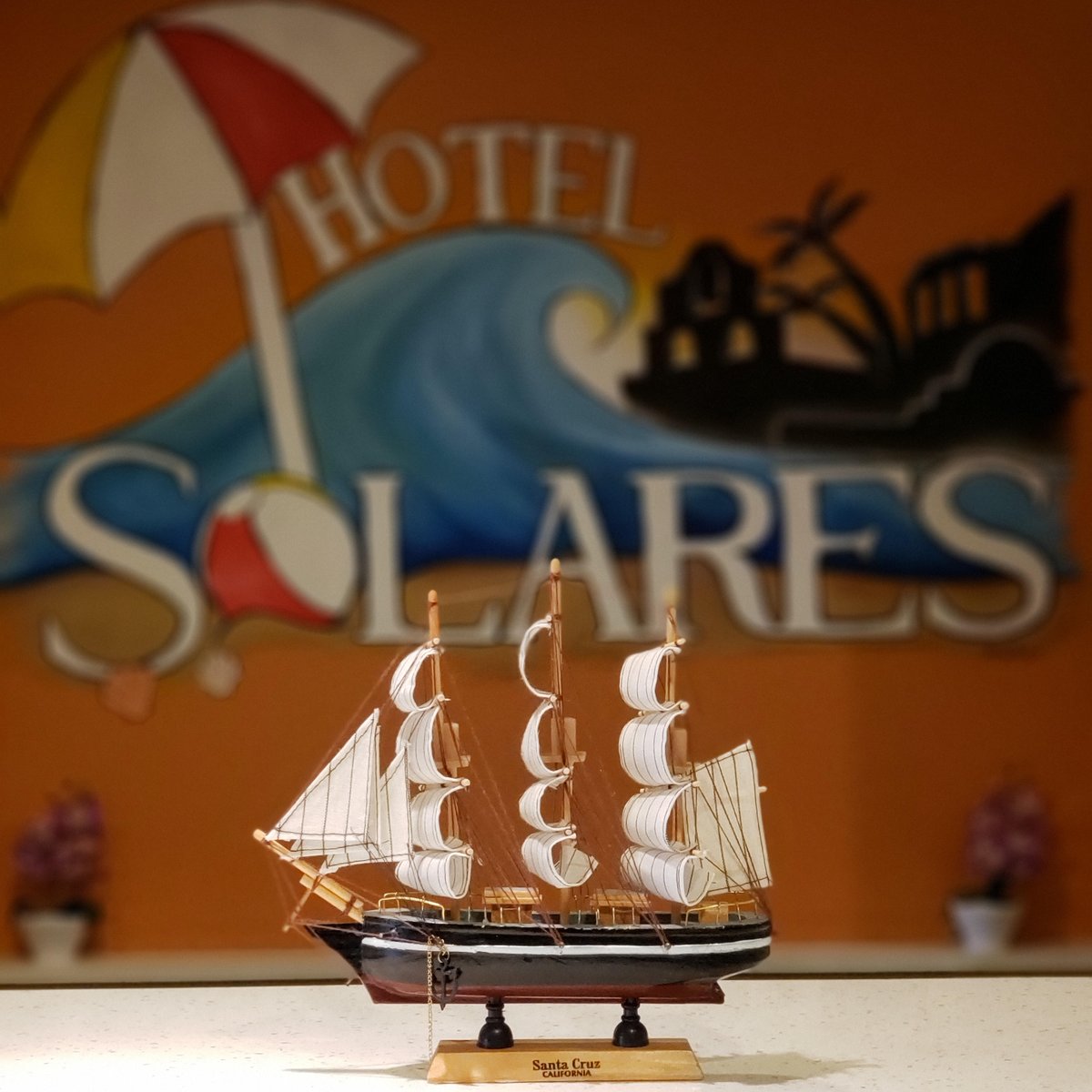 Your first stop before you set sail on your Santa Cruz adventure! ⛵

#downtownSantaCruz #staycation #CaliforniaTravel #minivacation #californialove #ilovesantacruz