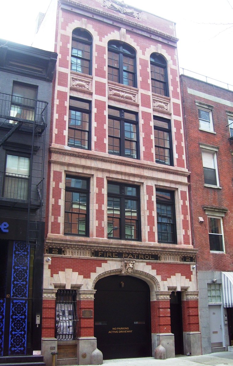 BillyGoldfeder's tweet photo. New York City Fire Patrol House #2: From Benjamin Franklin's Fire Prevention Ideas To Anderson Cooper's Home.
https://t.co/bktcFcFG75 @andersoncooper @fireheritageusa #FPNY #firepatrol #newyorkcity #firefighter #history https://t.co/bTWhypDJvD