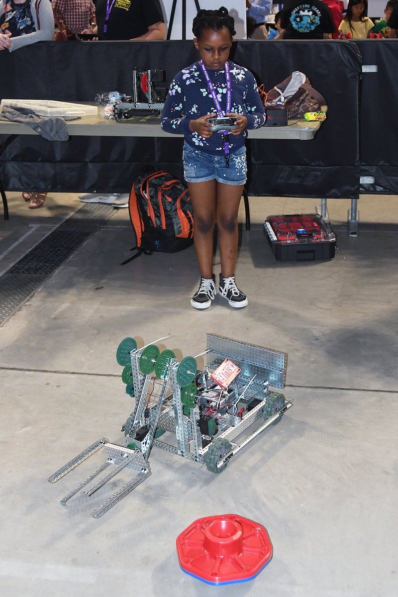 CyFairISD's tweet image. 10th annual #CFISDTechFest draws 3,750 guests | cfisd.net/en/news-media/… #CFISDforAll #TxEdTuesday #GoPublic