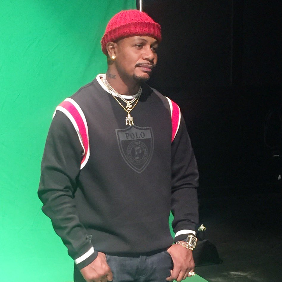 quietAZmoney's tweet photo. It’s a wrap 🎥🎬.. Turning a book into visuals.. Jewels Gems &amp; Treasures. Time for editing https://t.co/O6TYuWburW