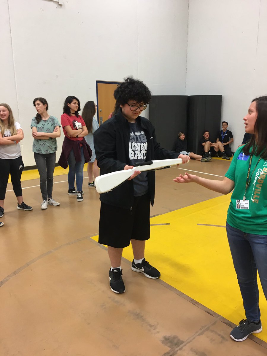 mrbrettgage's tweet photo. Thanks BHS Color Guard for teaching us to toss flags & rifles 😊🙌🏼 #prettyfun #birdville family #smithfieldfamily #smsraidernation #ckg https://t.co/5xnGYmHKns
