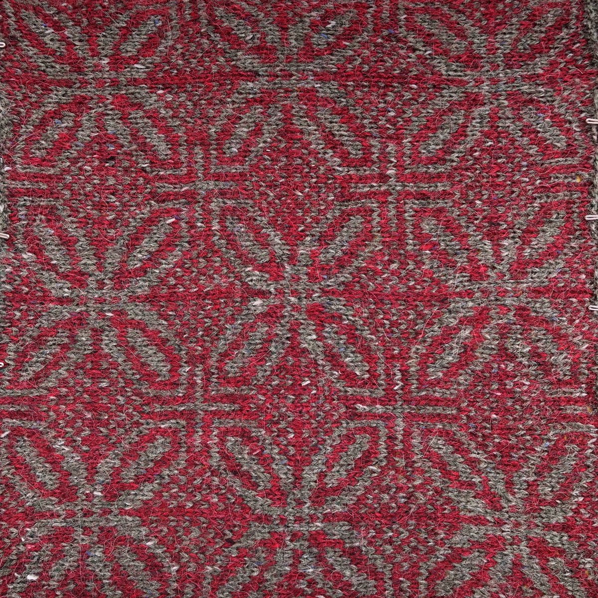 UbiquitousS's tweet image. A sneaky up close peek at our new soft furnishings design. Available soon 
#fairisle #strandedcolourwork #interiordesign