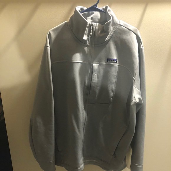 BrandyLStrecker's tweet photo. So good I had to share! Check out all the items I'm loving on @Poshmarkapp #poshmark #fashion #style #shopmycloset #patagonia #topman: https://t.co/CWLVj0ocs6 https://t.co/pcWodCfi2S