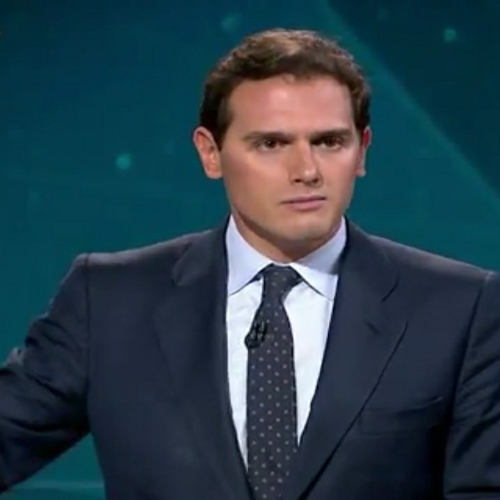 El momentazo #pinocchio de la noche 
#AlbertRivera a #PedroSanchez : "Acaba usted de mentir, ahora me toca a mí".
#nocomment 
#28Abril #28Abril #ElDebate
#ElDebateDecisivo