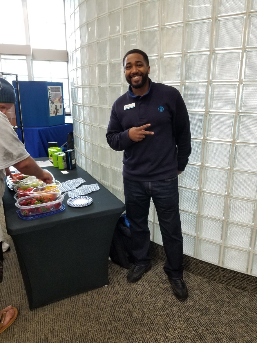 Enjoying myself today at LA Fitness in Sterling Heights. Come through workout, and take advantage of these awesome deals.<a href="/Samer_Kawash/">Samer Kawash</a> <a href="/shawnglinski/">Shawn Glinski</a> @OliviaLeGLM <a href="/DemetrusHayes1/">Demetrus Hayes</a> <a href="/GreaterLakesMkt/">Greater Lakes Market 🌊</a> <a href="/gigem96r/">Ray Aguirre</a> <a href="/fjdevereux/">Fred Devereux</a> <a href="/TomMonahan10/">Tom Monahan</a> @Agustin1Chicago #PaintCentralBlue #WeAreGLM