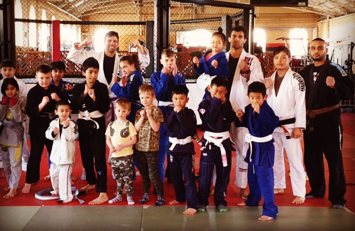 Alex Reid tweet media