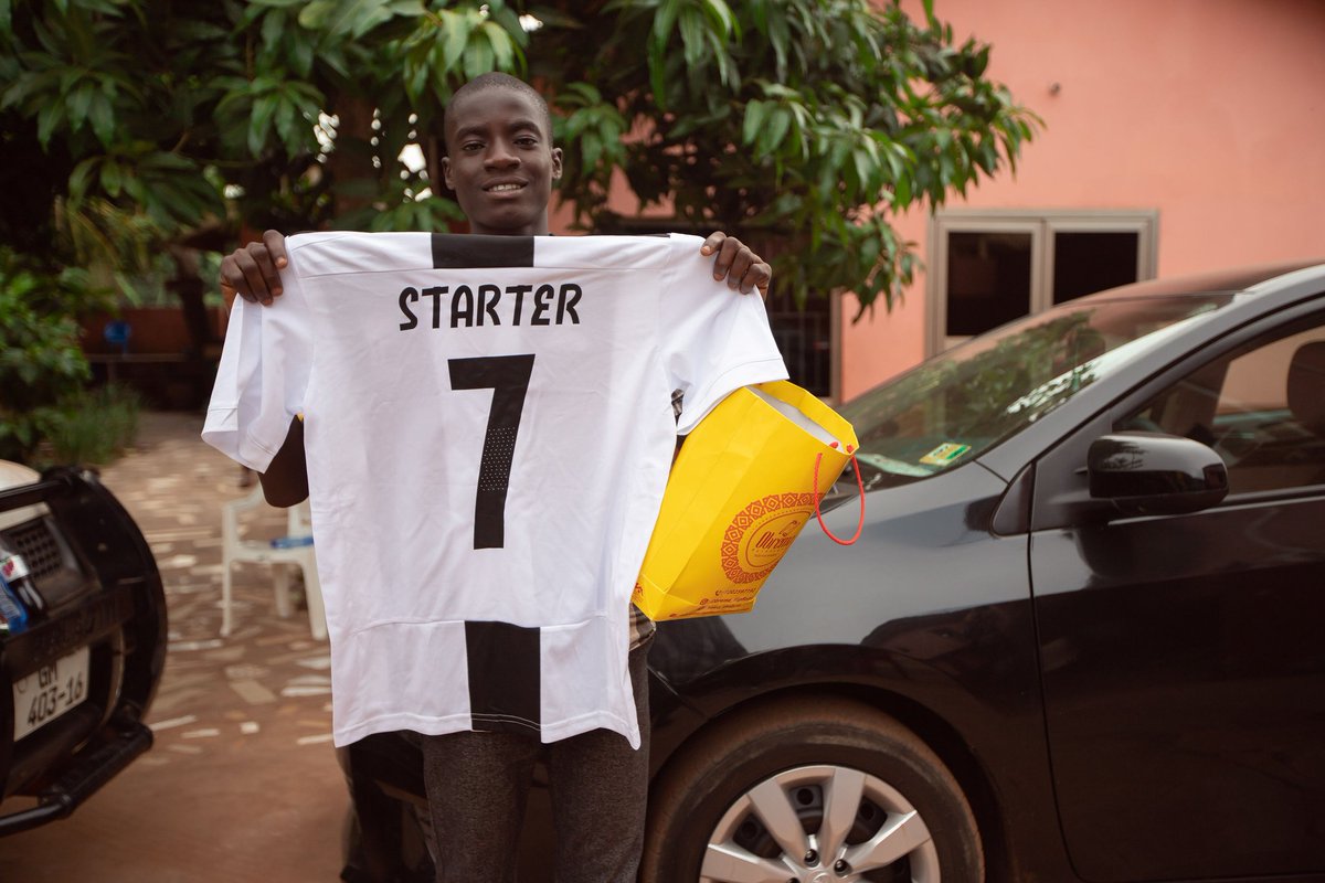 AbeikuLytle's tweet photo. Another year. Another #EasterForOrphans story. 
Make we start https://t.co/IKWwv391g6