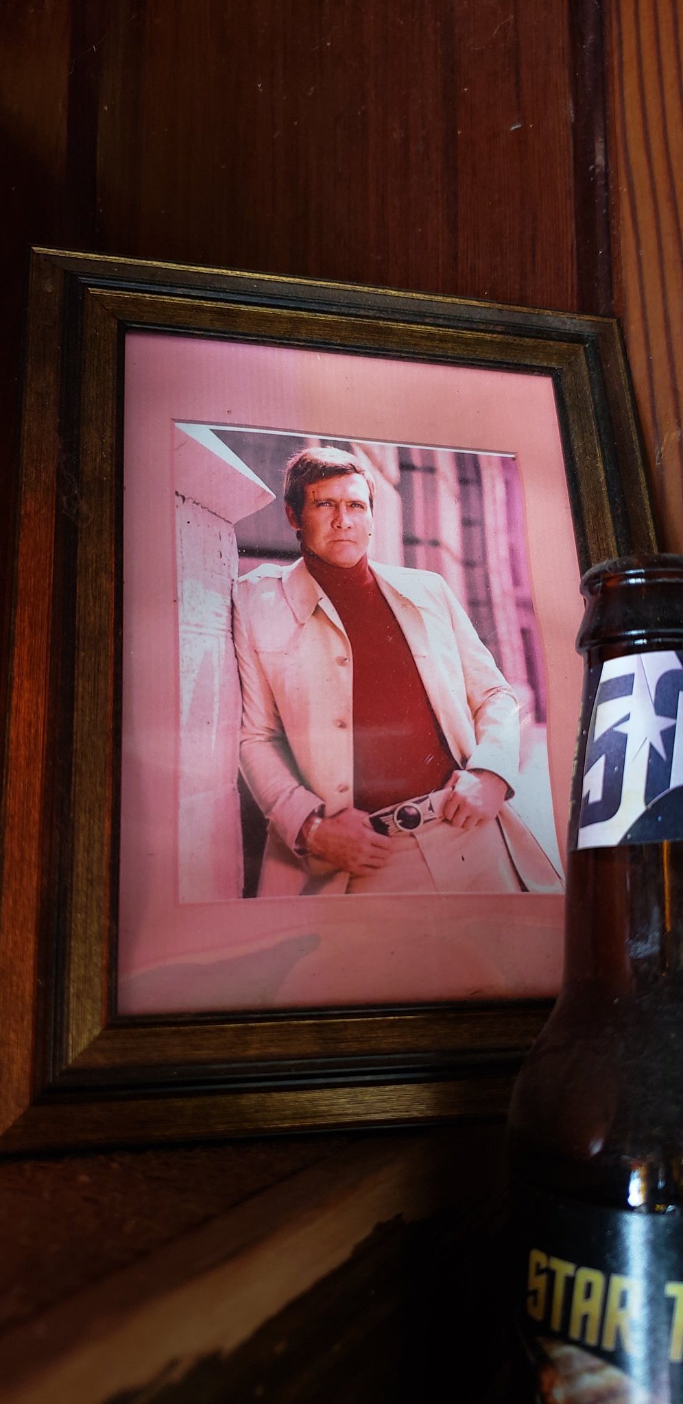 Happy Birthday, Lee Majors!! And thanks for cooling up the bar. 