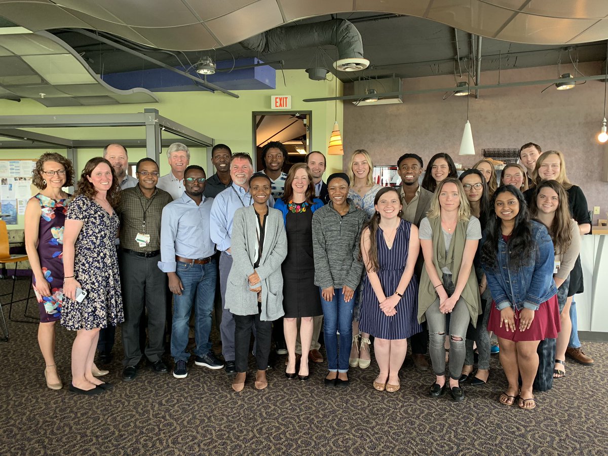 mariehmartin1's tweet photo. It’s always a little bittersweet as our committed #globalhealth students prepare to graduate. Congratulations to all the #VandyMPH students, GH Certificate awardees, #VIGH interns and graduate assistants! @spitznagele @vuglobalhealth @VUmedicine @vupeabody @MHSVanderbilt https://t.co/Ioo0fjTfJz