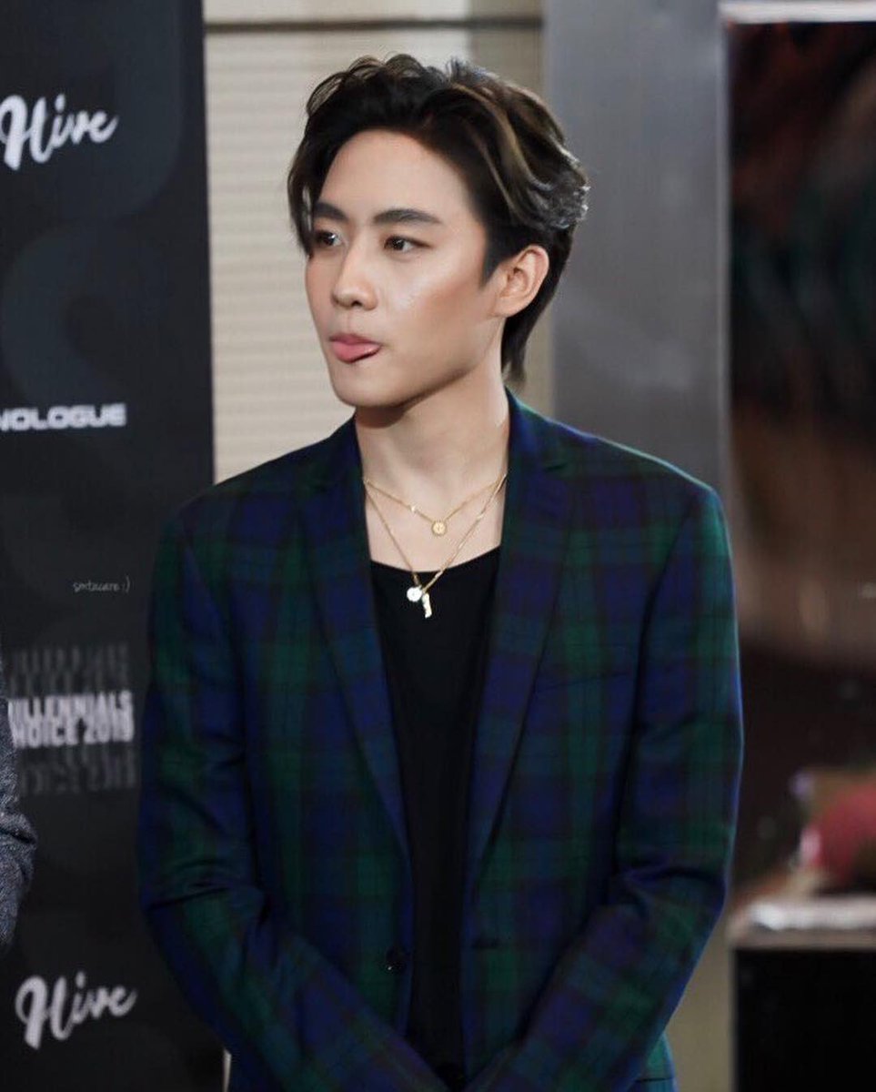 Marksiwat_MYFC's tweet photo. PBig IG 24-4-19
Love u bro🖤🖤 special thanks ： @Gonghive24 🙏🏻🙏🏻🙏🏻
#hiveprofessional #MILLENNIALSCHOICE2019 
@Mmarksiwat @big2gether @WITHMARKz 
#MarkSiwat #siwatjumlongkul #marksiwatjumlongkul
#หัวใจศิวัช
#TEMPT https://t.co/40P3S70N4Y