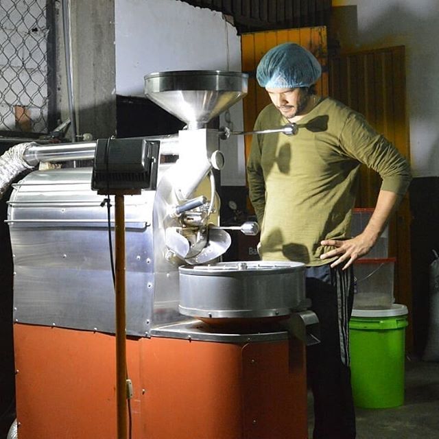 cocotucafe's tweet photo. Coffee is about uniting people. I'm not a "Master roaster" or "Barista", but I know a lot about the people that work hard to produce great coffee in Latin America. Be humble.
.
.
. ---⠀
#happy #coffeeaddict #coffeelife #keepcaffeinated #brewbettercof… https://t.co/J5fDR8o7Ix https://t.co/bBHsp7byXX