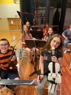 lisa_strings's tweet image. Excited string students from Pleasant Valley, Logan, and Juniata Gap start getting ready for upcoming school concerts!