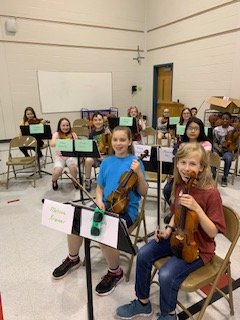 lisa_strings's tweet image. Excited string students from Pleasant Valley, Logan, and Juniata Gap start getting ready for upcoming school concerts!