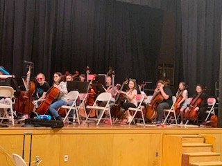 lisa_strings's tweet image. Excited string students from Pleasant Valley, Logan, and Juniata Gap start getting ready for upcoming school concerts!