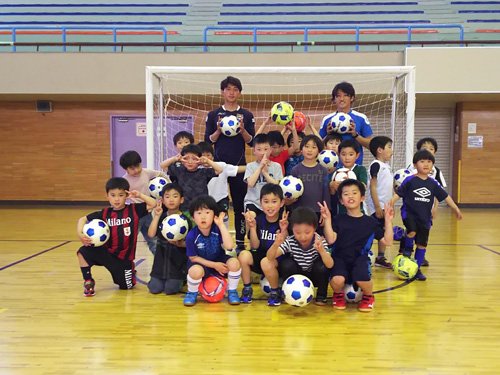 和歌山県立体育館 アルテリーヴォ和歌山サッカー教室を開催しています サッカースクールだより19 04月号を発行しました T Co Che2st8siv 和歌山 アルテリーヴォ和歌山