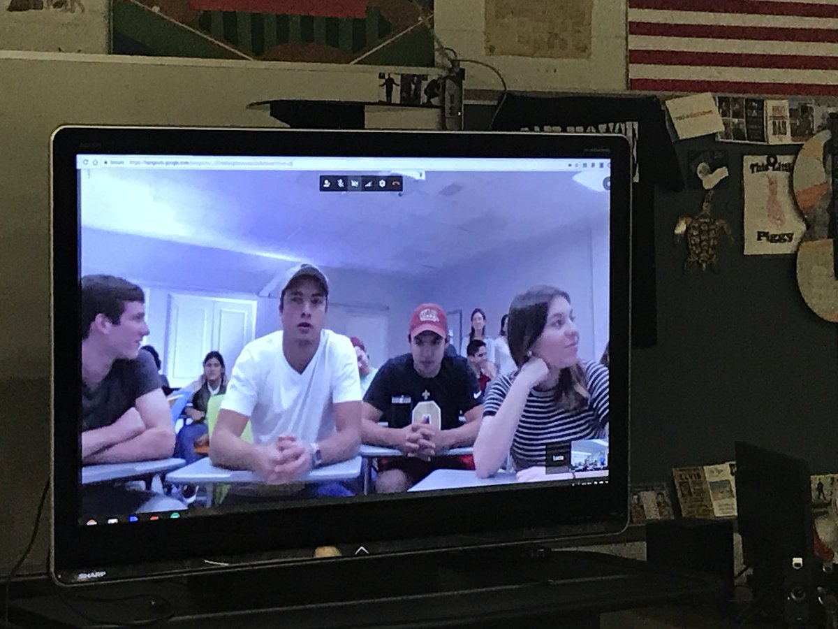 ToddShriver's tweet photo. #USQchat A5 Also did a cultural conversation with a class Monterrey Mexico 🇲🇽 over current event issues (gun rights, immigration). Students answered the questions but also learned to agree to disagree. Hsve our students different perspectives from peers outside the US. https://t.co/2F3veg9RTD