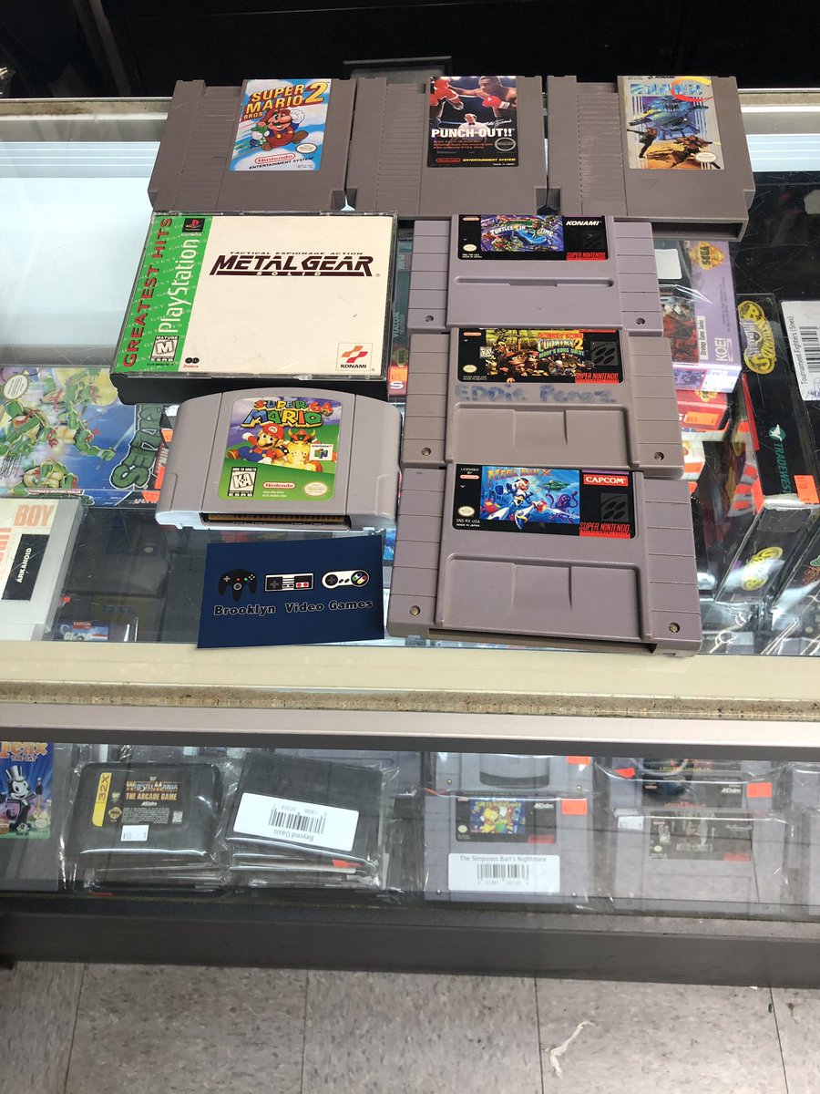 bklynvideogames's tweet image. Some of today’s trade-ins #supermario2 #miketysonspunchout #superc #metalgearsolid #turtlesintime #donkeykongcountry2 #supermario64 #megamanx