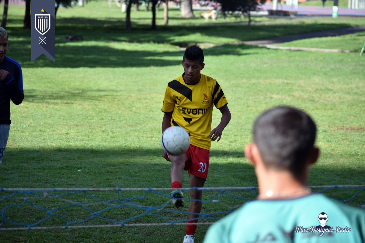 SandinoFC's tweet photo. El equipo quedó definido para el encuentro de mañana frente a @Cumbaya_Oficial! VAMOS SANDINO!! #NiMeVendoNiMeRindo 💪 @AFNAPichincha @Segunda_Ec #ElequipoDelComitéDelPueblo https://t.co/Abc8alyuCb