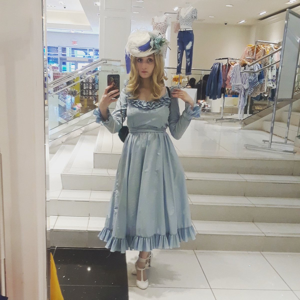 HistoricCosplay's tweet photo. Some spring looks
#vintagefashion #Lolitafashion https://t.co/ffEuKjJIRE